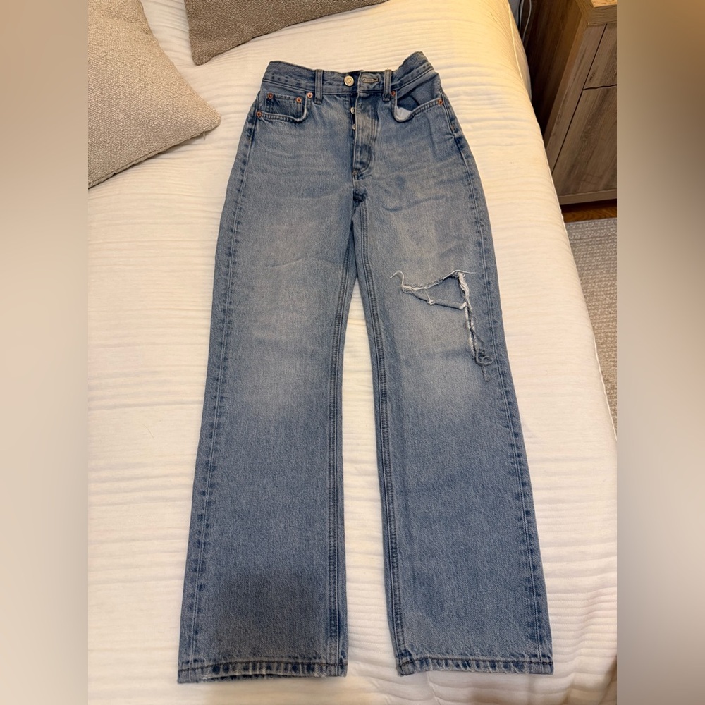 Zara distressed straight leg jeans size 2